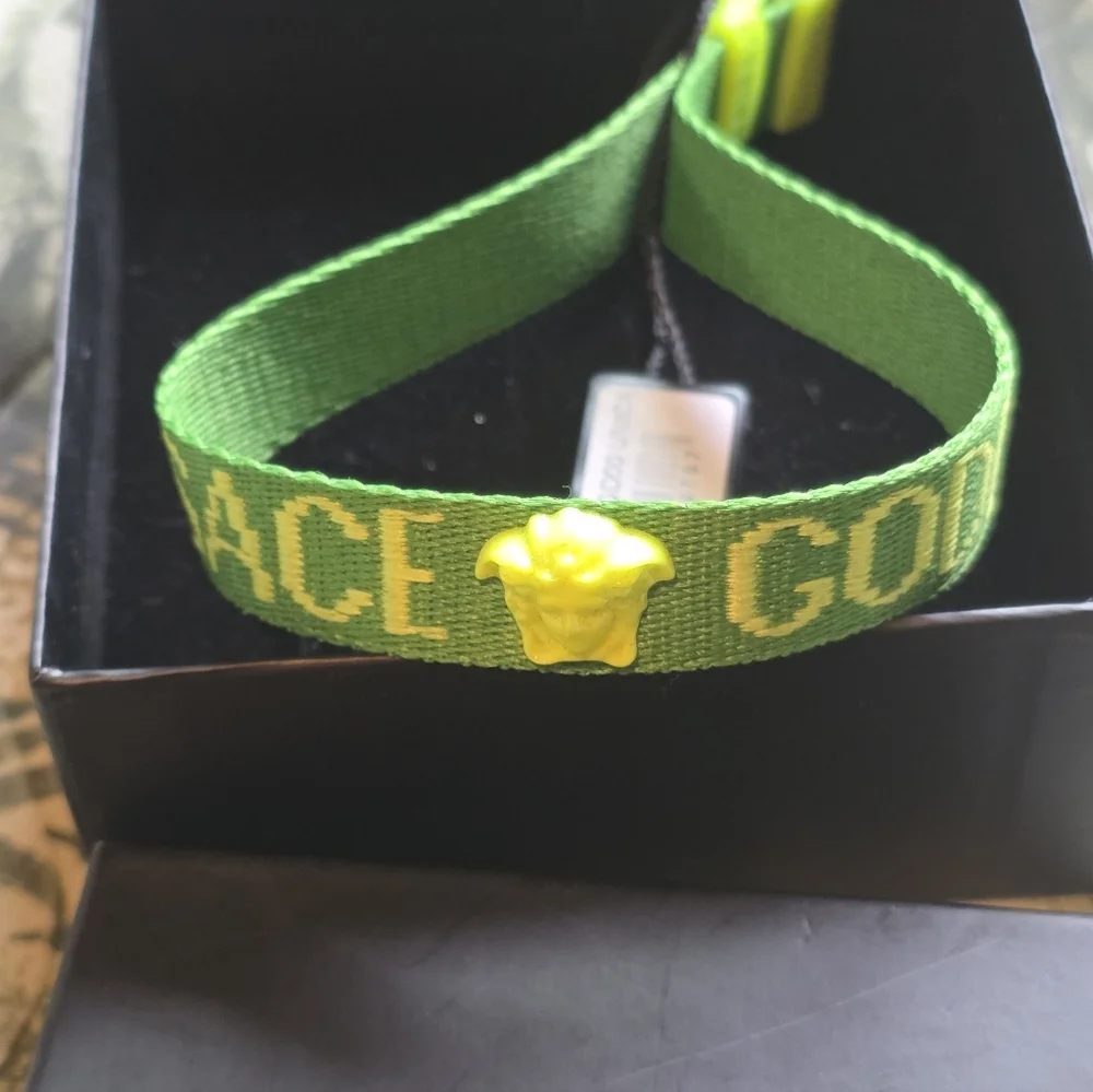 Versace Green Bracelet With  The Iconic Medusa - Picture 3 of 6